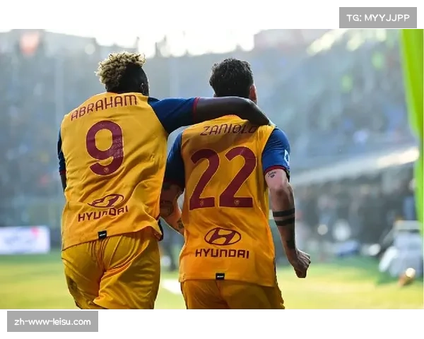 罗马3-5-2防守反击体系解析：快速转换打造高效攻防平衡