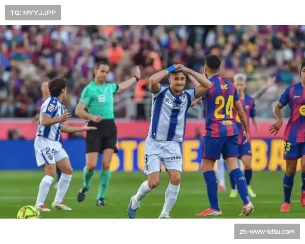 国际米兰65%控球率碾压热那亚 中场双核驱动展现统治级掌控力 国际米兰65%控球率碾压热那亚 中场双核驱动展现统治级掌控力